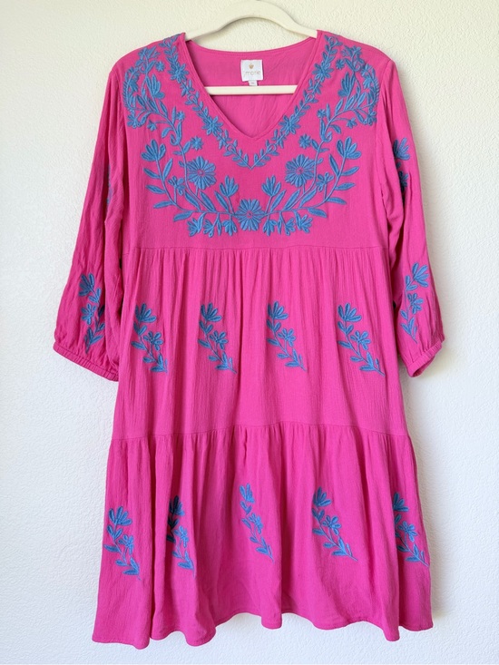 J.Marie Dresses & Skirts - J.Marie Madeline Hot Pink Blue Embroidered Tiered Boho Mini Dress V-Neck M